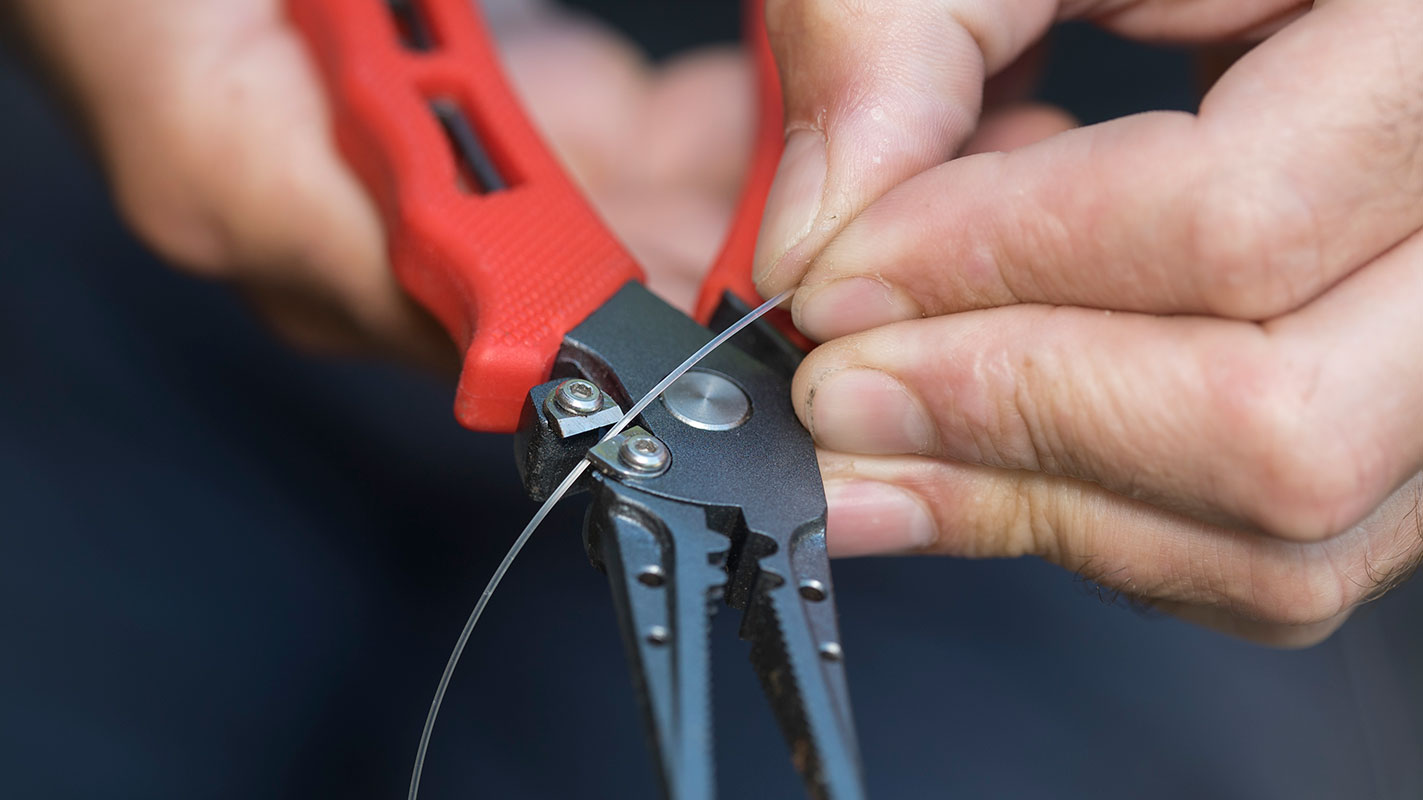 Багатофункціональний інструмент Rage Belt Pliers 18.5cm /7in Belt Pliers - Зображення 3