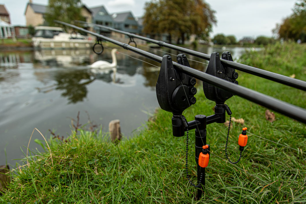 Буз бар Fox Black Label QR Buzz Bar 2 rod - Зображення 2